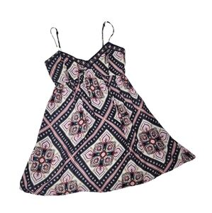 Elegant Floral Patterned Dress